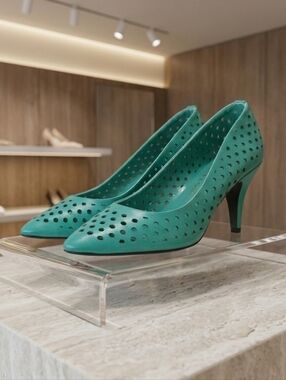 Women's Ancient Myth Pumps